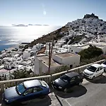 Galaxy Ξενοδοχείο με διαμερίσματα 3*